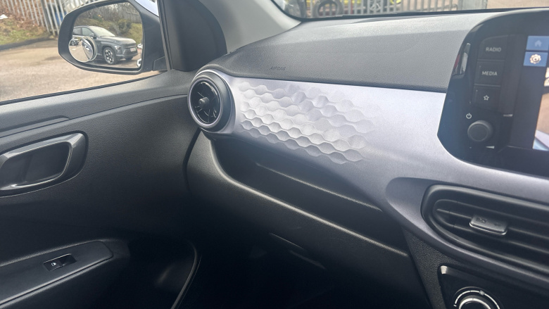 Hyundai i10 1.2 MPi Premium 5dr Auto Petrol Hatchback